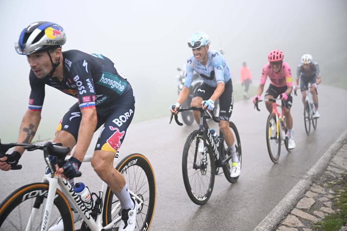 Primož Roglič Enric Mas | Neizprosen boj za skupno zmago na Vuelti se nadaljuje. | Foto Guliverimage