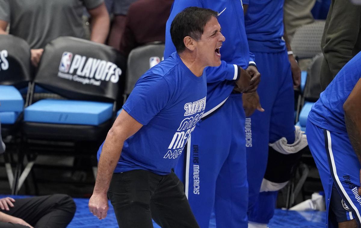 Mark Cuban | Mark Cuban ni bil zadovoljen s sodniško odločitvijo ob koncu tretje četrtine. | Foto Guliverimage