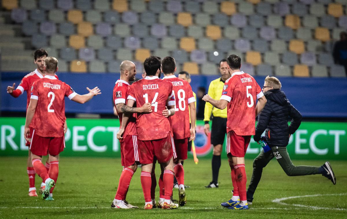 Slovenija : Rusija, slovenska nogometna reprezentanca | Ruska reprezentanca bo morala svoje tekme igrati na nevtralnem ozemlju brez gledalcev. | Foto Blaž Weindorfer/Sportida