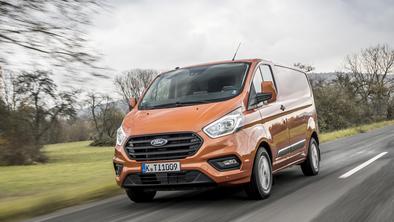 Prva vožnja: Ford transit custom kot najbolje prodajan podjetniški asistent