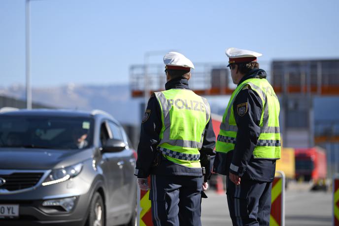 Avstrija meja | Slovenija ves čas nasprotuje podaljševanju avstrijskega nadzora. | Foto Reuters