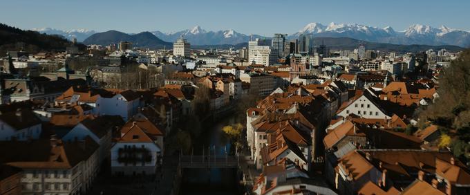 Ljubljana v uvodnem prizoru | Foto: Netflix / Posnetek zaslona