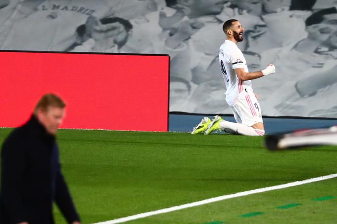 Real Barcelona | Karim Benzema je s prekrasnim zadetkom popeljal Real v vodstvo že v 14. minuti in spravil izbrance Ronalda Koemana v težave. | Foto Reuters