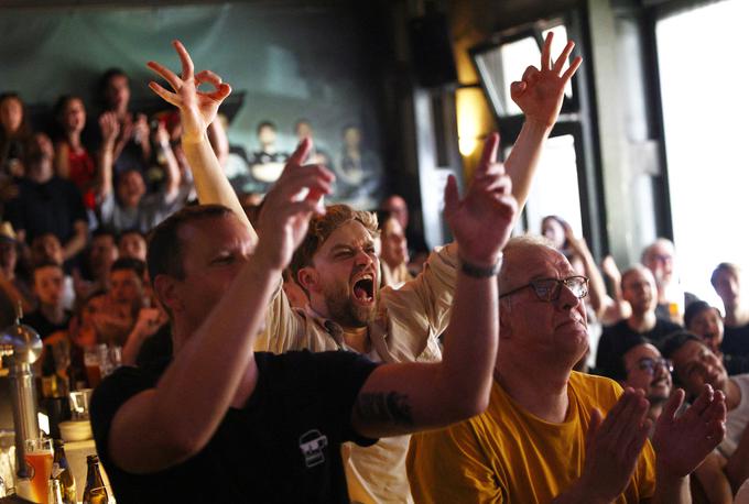 Tako spremljajo finale ljubitelji košarke v Berlinu ... | Foto: Reuters