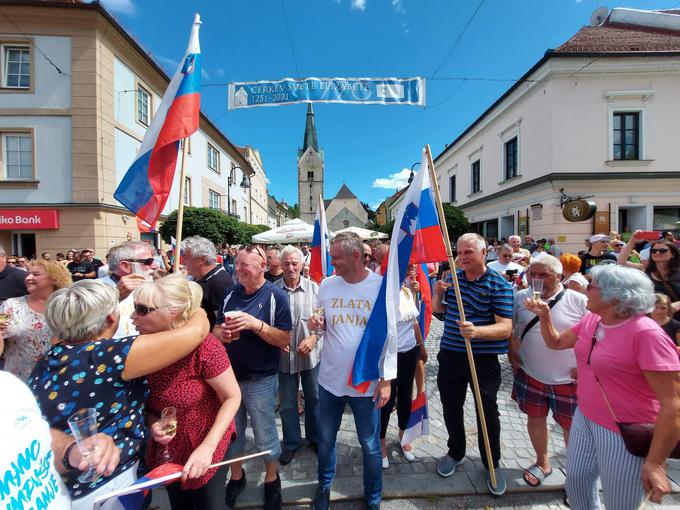 Veselje po osvojeni zlati kolajni. | Foto: Alenka Teran Košir