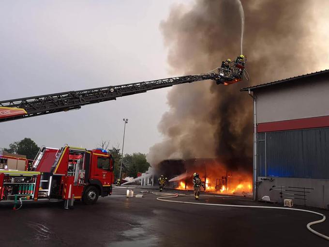 požar na Ižanski cesti | Foto: Gasilska brigada Ljubljana