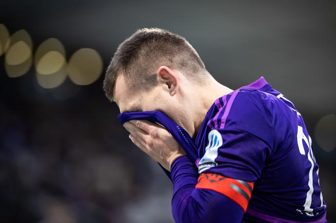 NK Maribor Martin Milec | Martin Milec bo naslednje tekme Maribora znova spremljal kot gledalec. Tokrat ga je od tekmovalnega ritma oddaljilo počeno rebro. | Foto Jure Banfi