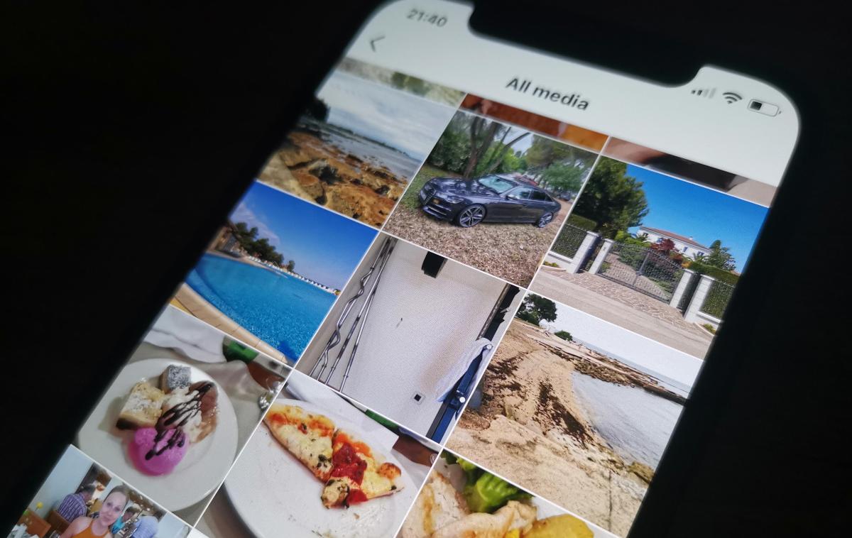 Fotografije Messenger Instagram | Onemogočen dostop do fotografij, ki so jih delili v pogovor z drugo osebo, je najbolj razhudil uporabnike Instagrama, saj tako rekoč niso več imeli praktičnega načina, da bi hitro našli fotografije ali videoposnetke, ki so jih sogovorniku poslali pred časom (edina alternativa je bilo tako imenovano "skrolanje" do sporočila, ki je vsebovalo želeni posnetek, kar pa bi lahko pri bolj zgovornih uporabnikih trajalo tudi več ur). Na Messengerju medtem obstaja alternativa, saj je bilo do deljenih vsebin še vedno mogoče dostopati prek spletne strani Facebook na osebnem računalniku, kar pa po drugi strani tudi pomeni, da fotografij ni bilo mogoče najti, če pri tega pri roki ni bilo (razen seveda z neskončnim "skrolanjem" navzgor). | Foto Matic Tomšič