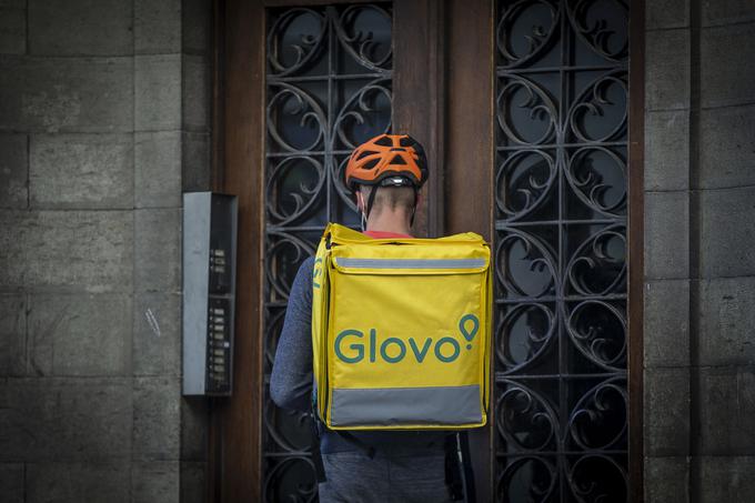 Glovo trenutno deluje v 28 slovenskih mestih, ponekod z lastno dostavno floto, ponekod kot platforma za druge ponudnike dostave. | Foto: Ana Kovač