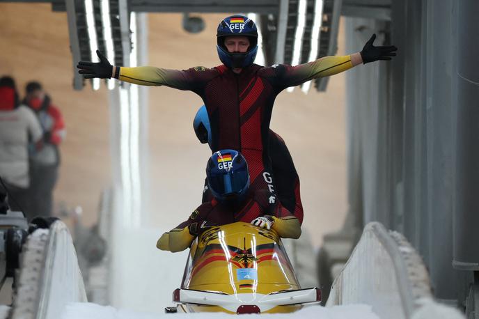 Francesco Friedrich bob | Nemci so olimpijski prvaki v bobu štirisedu. Francesco Friedrich je postal prvi pilot v zgodovini olimpijskih iger, ki mu je uspelo ubraniti dvojček s prejšnjih iger . | Foto Guliverimage