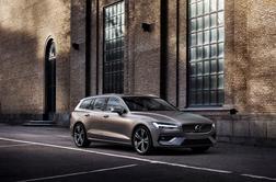 Novi volvo V60: Švedi mečejo žogico Nemcem