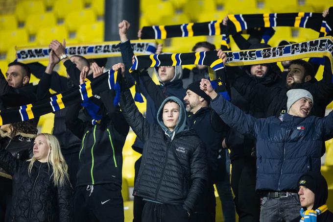 Navijači Celja so lahko v nedeljo pozdravili rekordno bero zadetkov na tekmah grofov v tem stoletju. | Foto: Jure Banfi