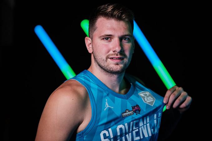 Luka Dončić je eno od osrednjih imen EuroBasketa. | Foto: Hendrik Osula/FIBA