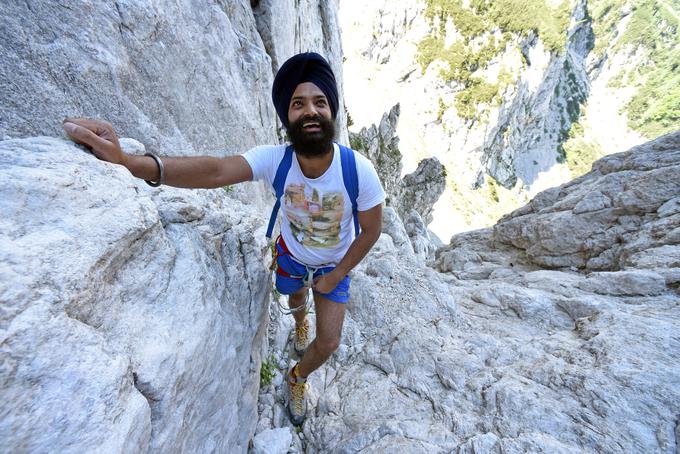 Z vzponi na različne slovenske vrhove se pripravlja, da bo osvojil tudi Triglav. | Foto: osebni arhiv/Lana Kokl