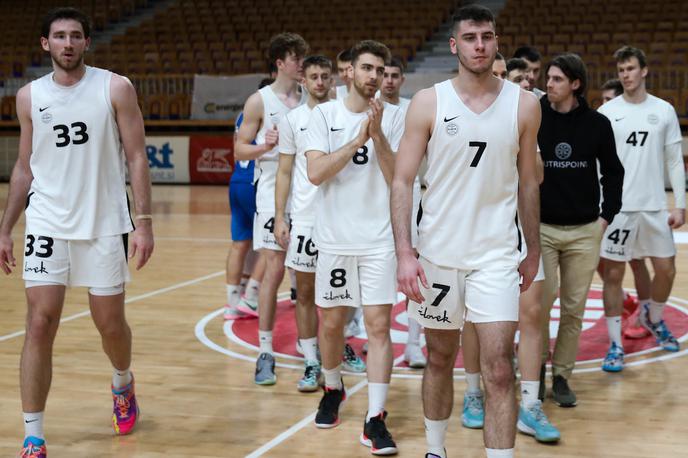 KK Ilirija pokal Spar | Košarkarji Nutrispointa Ilirije so pod vodstvom novega trenerja Stipeta Modrića, ki je zamenjal Sašo Dončića, premagali Šenčur. | Foto Domen Bratun/Sportida