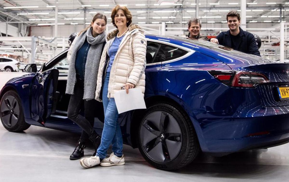 tesla model 3 | Tesla je v slabih dveh mesecih na Norveško pripeljala okrog 4.400 modelov 3. | Foto Tesla