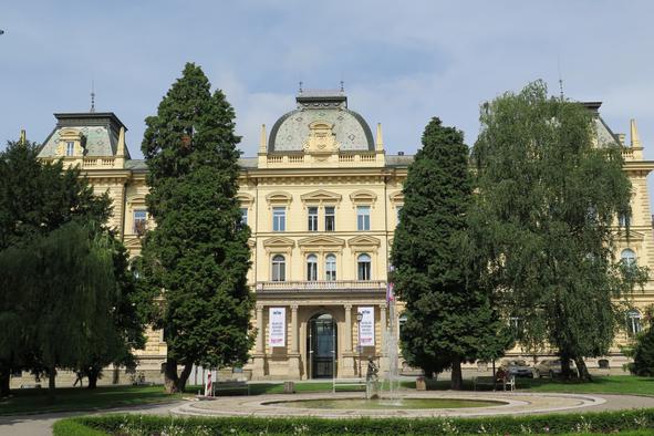 Po hudem napadu na Univerzi v Mariboru trdijo: Študij poteka nemoteno