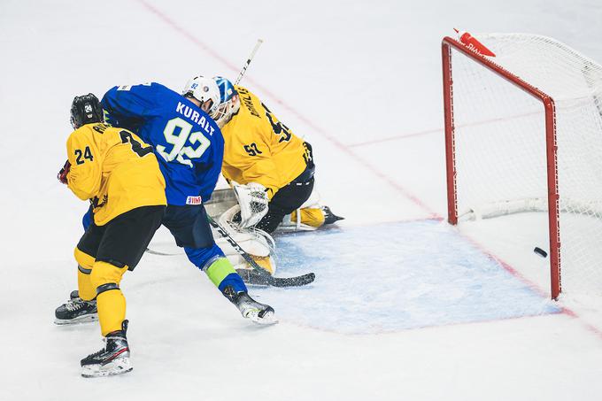 Anže Kuralt je v začetku druge tretjine zvišal na 2:0. | Foto: Grega Valančič/Sportida