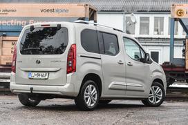 Toyota proace city