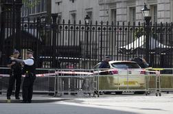 Incident pred hišo britanskega premierja v Londonu