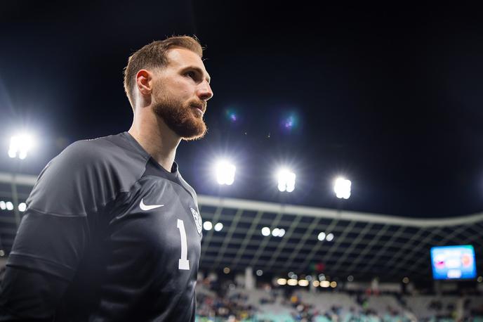 Jan Oblak | Jan Oblak bo čez slabe tri mesece zaživel otroške sanje in nastopil na prvem velikem tekmovanju z reprezentanco Slovenije. V torek je zadržal nedotaknjeno mrežo proti enemu največjih favoritov za osvojitev evropske krone, Portugalski. | Foto Grega Valančič/www.alesfevzer.com