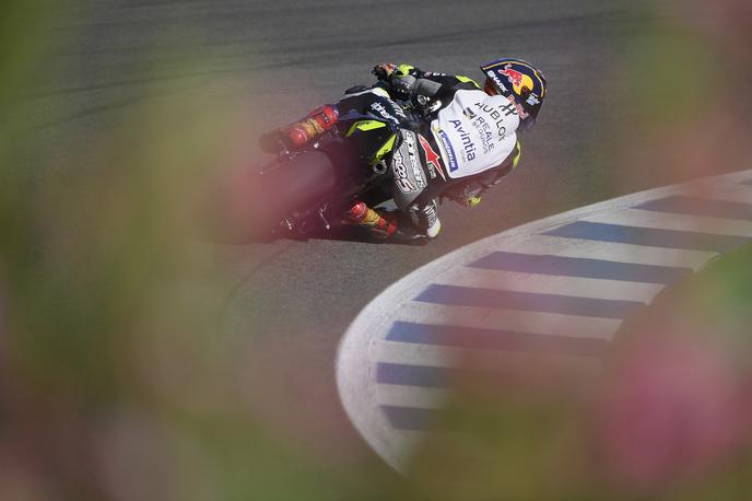 johann zarco | Johann Zarco je bil najhitrejši v kvalifikacijah Brna. | Foto Getty Images