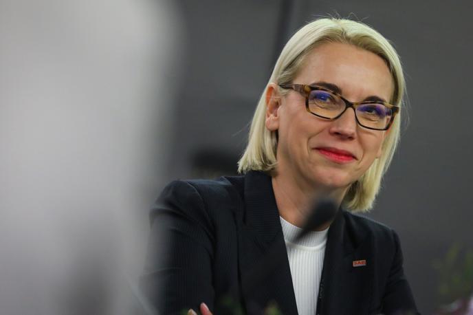 Angelika Mlinar | "Naredili ste izjemno evropsko in tudi človeško potezo, dokazali ste, da hočemo presegati in preseči meje," je po izvolitvi dejala Angelika Mlinar. | Foto STA