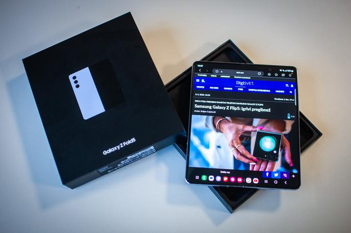 Samsung Galaxy Z Fold 5 | Samsung Galaxy Z Fold5 je večji od dveh letošnjih Samsungovih novih pregibnežev. | Foto Gaja Hanuna