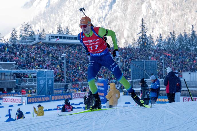 Jakov Fak, Ruhpolding | Jakov Fak je bil danes na strelišču natančen, a je streljal počasi, tudi v smučini ni imel prave moči. | Foto Guliverimage