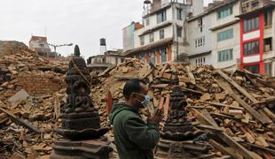 Nepal: Reševalna akcija se nadaljuje, dva Slovenca se še vedno nista javila (video)