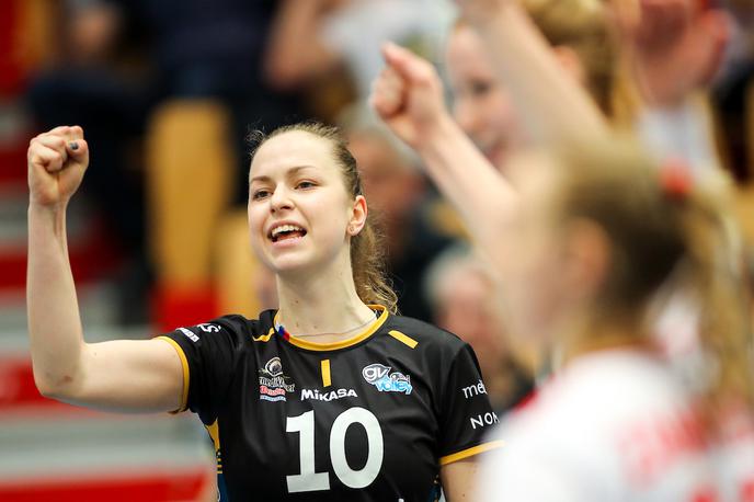 GEN-I Volley Nova KBM Branik | Calcit Volley je v derbiju prvega kroga DP premagal Novo KBM Branik. | Foto Matic Klanšek Velej/Sportida