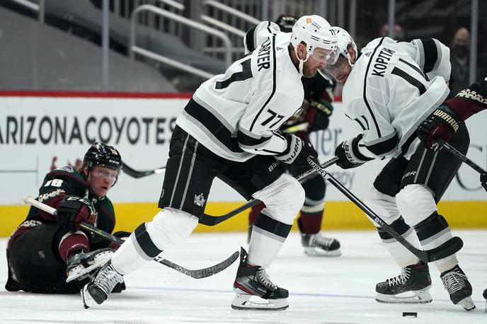 Los Angeles Kings Arizona Coyotes | LA Kings in Arizona Coyotes so se pomerili že četrtič v tej sezoni. Tokrat je Kopitarjevo moštvo potegnilo krajšo in na domačem ledu izgubilo z 2:3. | Foto Guliverimage