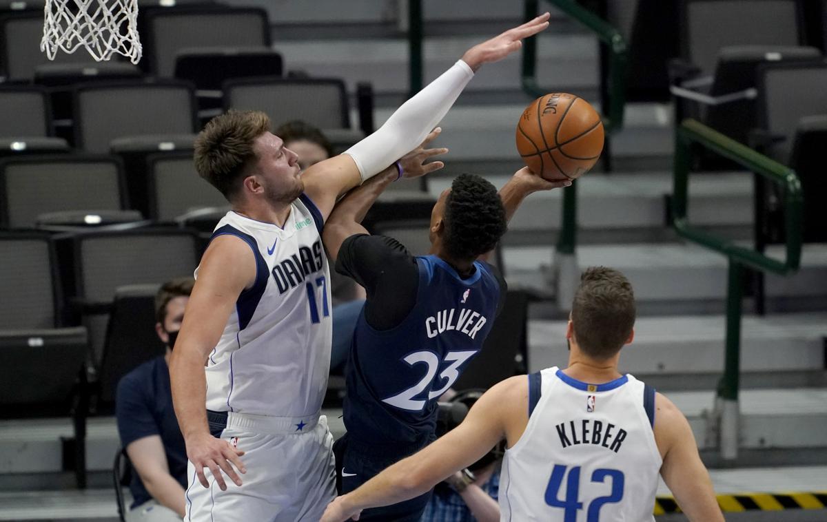 Luka Dončić | Košarkarji Dallasa so na domači pripravljalni tekmi v podaljšku izgubili proti Minnesoti (127:129). | Foto Guliverimage/Getty Images