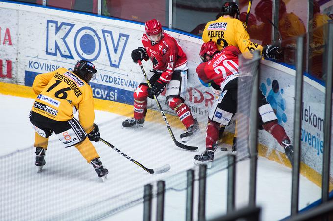 Prvih šest ekip se bo po rednem delu neposredno uvrstilo v končnico, dve ekipi si bosta vstopnico za četrtfinale zagotovili v dodatnih bojih. | Foto: Peter Podobnik/Sportida