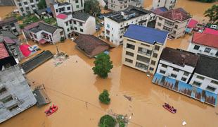 Ekstremne razmere na Kitajskem, evakuirali 250 tisoč ljudi #video #foto