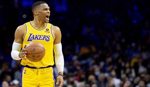 Westbrook krvavel in želel obračunati s pestmi #video