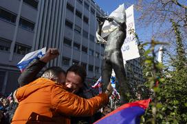 Protestni shod upokojencev, Inštitut 1. oktober in Glas upokojencev