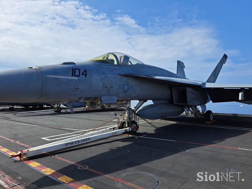 letalonosilka USS Gerald R. Ford