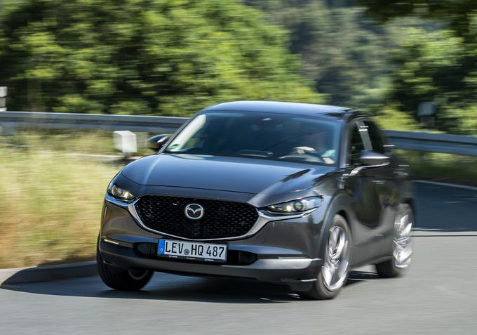 Tako kot preostali Mazdini modeli je tudi CX-30 vozniško odlično uravnotežen križanec. | Foto: Mazda