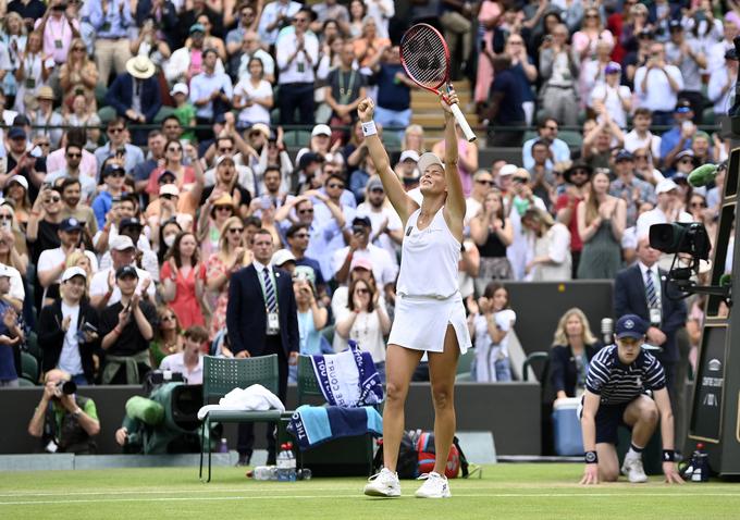 Nemka Tatjana Maria je v razburljivem srečanju osmine finala izločila Latvijko Jeleno Ostapenko. | Foto: Reuters