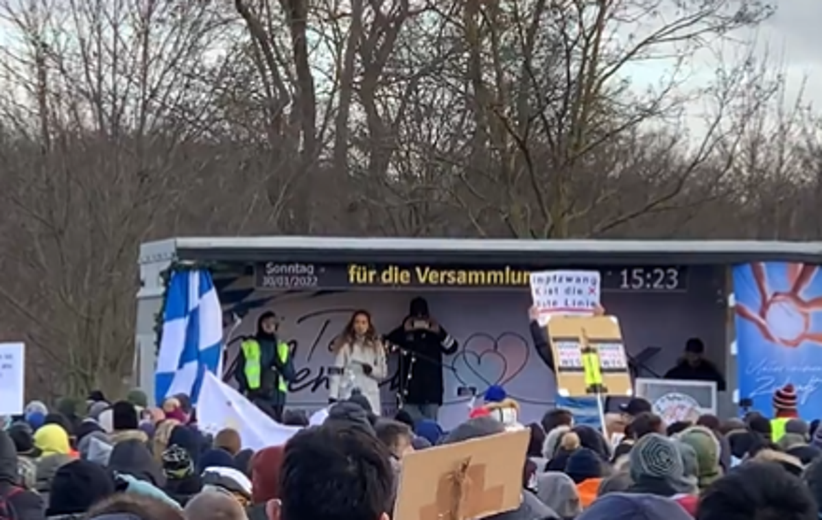 protest |  Več deset tisoč protestnikov se je zbralo v Nürnbergu. | Foto Twitter