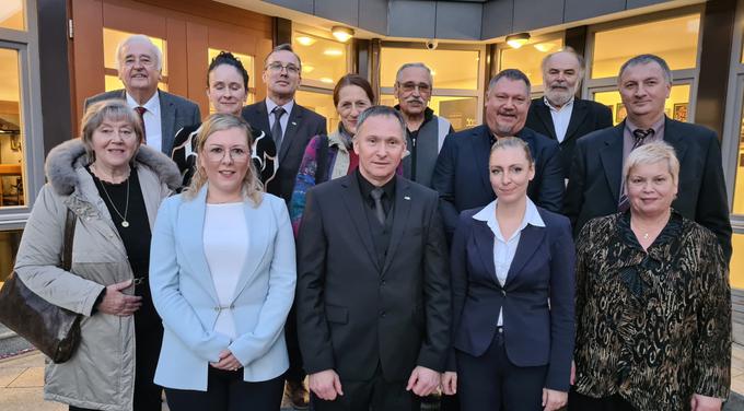 Nagrajenci in častni gostje, bivši in zdajšnji predsedniki Veterinarske zbornice Slovenije. | Foto: VETERINARSKA ZBORNICA SLOVENIJE