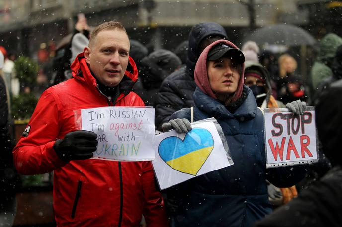 Rusi v Srbiji | V Srbijo je prišlo po ruskem napadu na Ukrajino veliko Rusov. Nekateri so protiputinovsko usmerjeni in tega niti ne skrivajo, drugi pa so v javnosti bolj previdni. | Foto Guliverimage