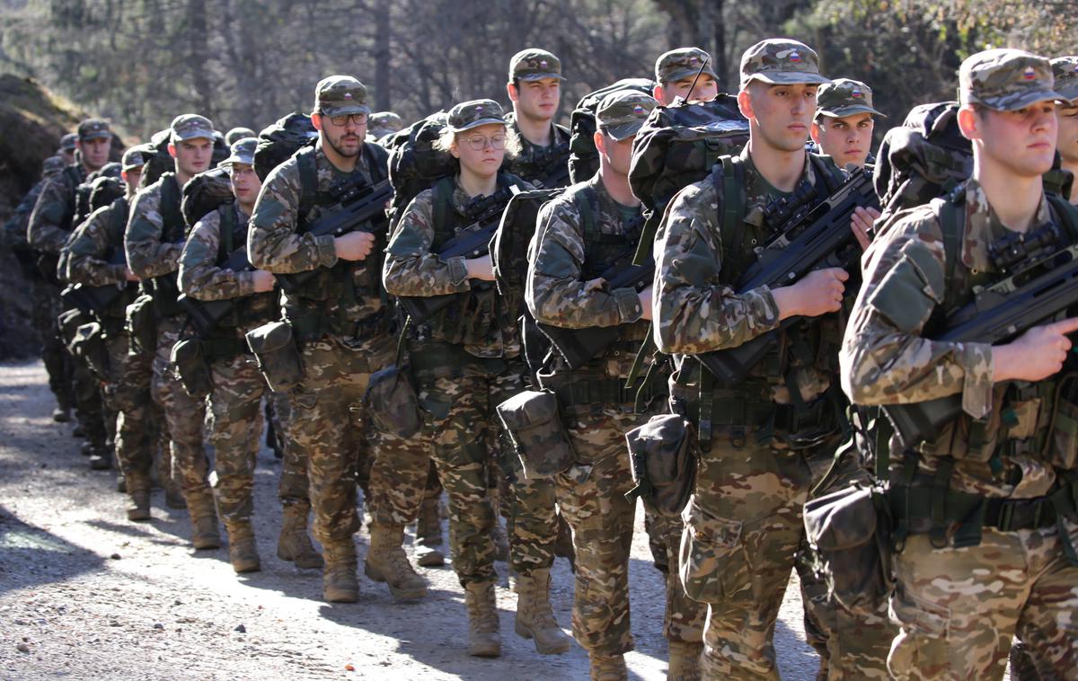 Slovenska vojska | "Slovenska vojska je naredila viden napredek, ni pa ta napredek še dovolj za celovito delovanje v vojnih razmerah," je ocenil vrhovni poveljnik obrambnih sil Borut Pahor. | Foto STA