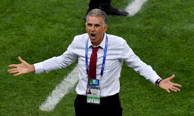 Portugalec na klopi Irana Carlos Queiroz je izgubljal živce zaradi sodniških odločitev. | Foto: Getty Images