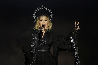 Madonna in 35 let mlajši Josh Popper sta se razšla