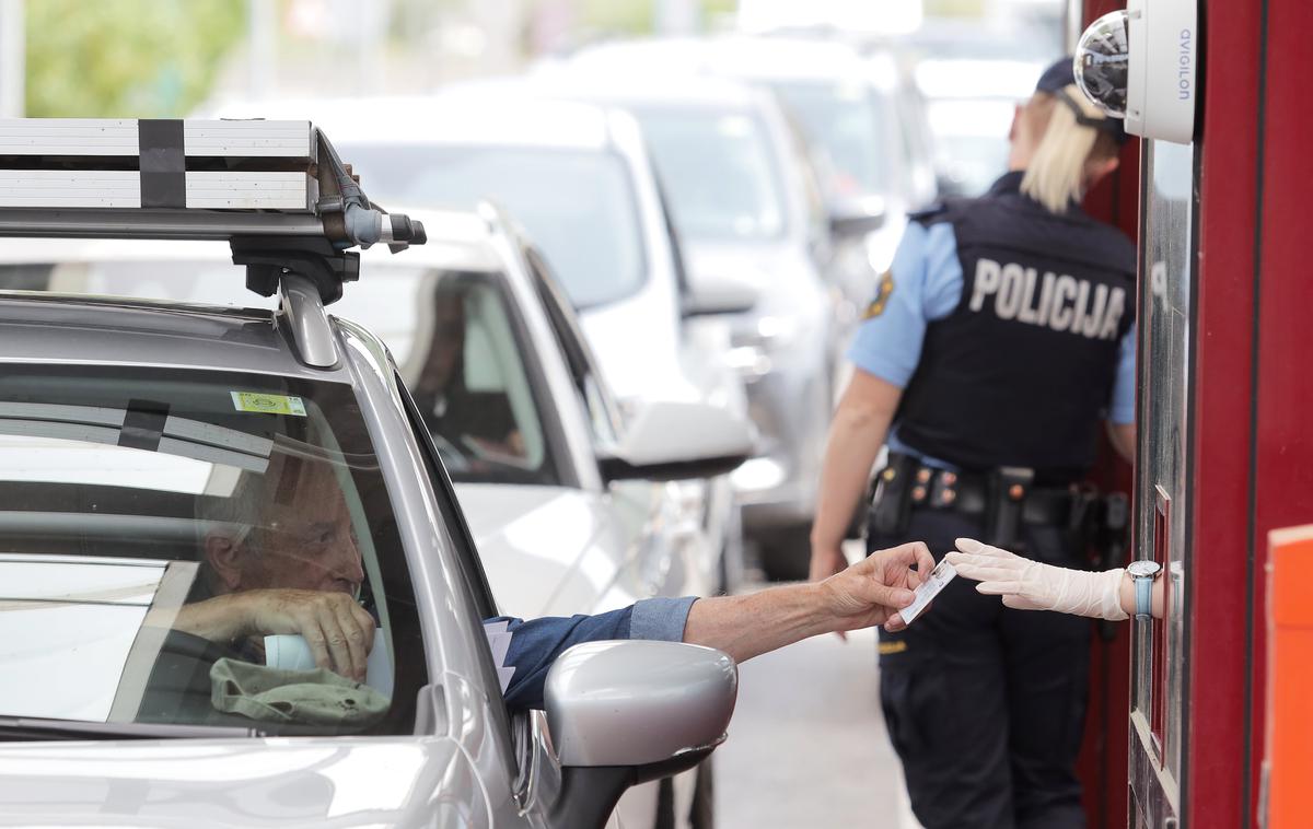 slovenska policija kontrola koronavirus meja | Foto STA