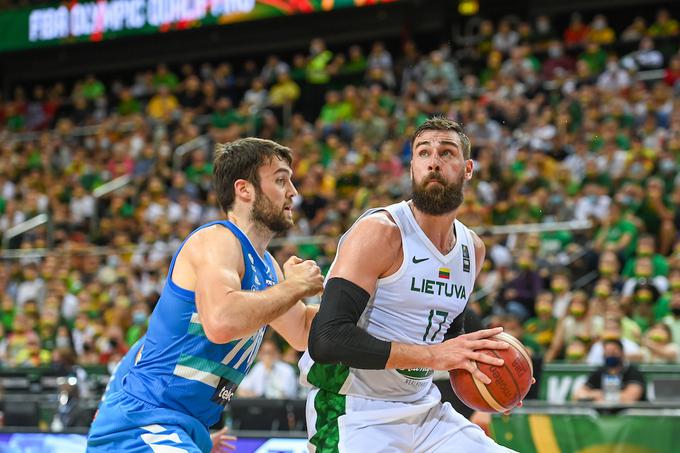 Litovci bodo imeli v uvodnem delu vsaj tri tisoč navijačev na tribuni. | Foto: Fotodiena / Sportida