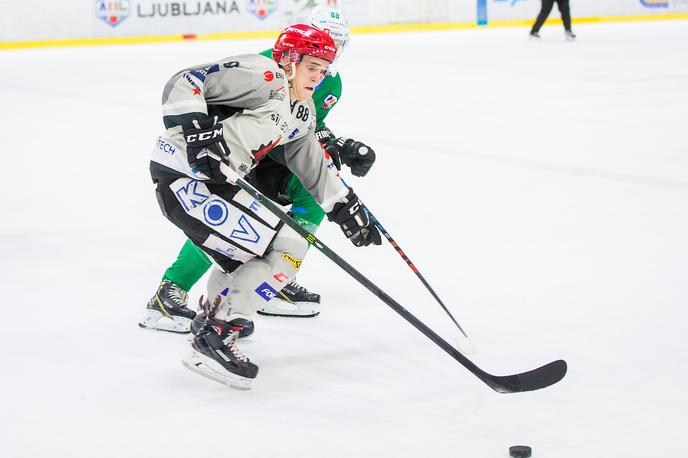 Jaka Sodja HK SŽ Olimpija HDD Jesenice | Jaka Sodja (na fotografiji), Žiga Urukalo in Gašper Seršen bodo v jeseniško ekipo še naprej vnašali mladost. | Foto Žiga Zupan/Sportida