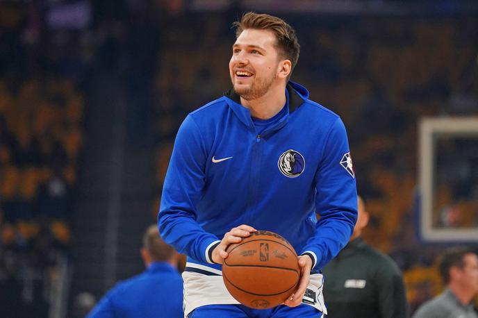 Luka Dončić | Luka Dončić je na lestvici najboljših igralcev severnoameriške košarkarske lige NBA za prihajajočo sezono uvrščen na visoko tretje mesto.  | Foto Reuters